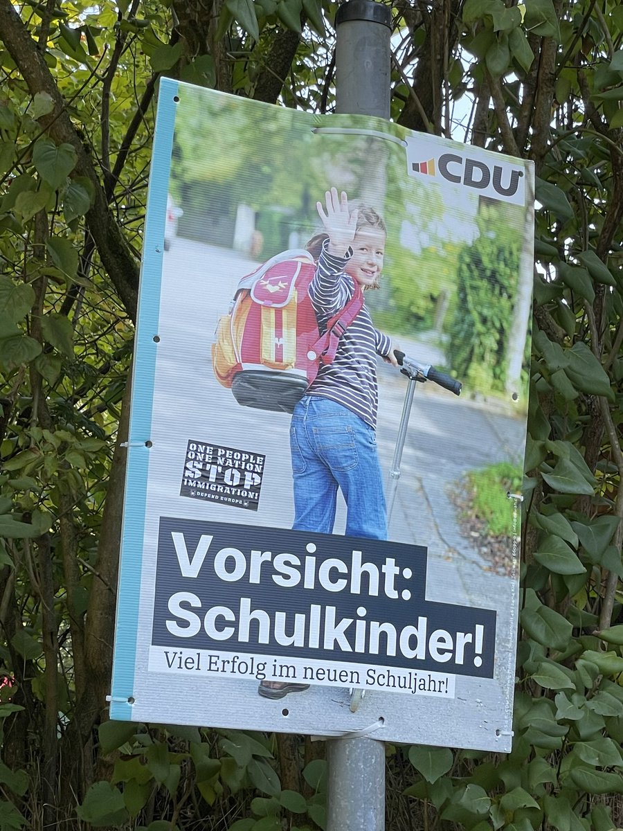 j_beckerhh's tweet photo. Wie liebevoll man bei der CDU an die kleinsten Verkehrsteilnehmer denkt 🥰 

Und dann Verkehrsplanung für die Hölle 😈macht und sich somit null für die Schwächsten interessiert. https://t.co/Db7htTcp9s