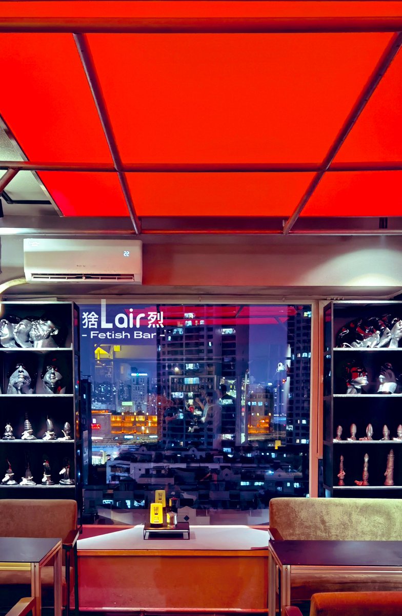 昨晚第一次做主题活动，虽有遇到如位置安排不够，活动互动性弱等尴尬反馈，但是总体还算比较顺利，狗狗们也玩的蛮开心，满足。在此感谢<a href="/kikuchi16836894/">小菊</a> <a href="/Gibbon_Black/">GibbonBlack_CN</a> 提供的现场体验物料支持（线下购买也可以找我们哦😆）