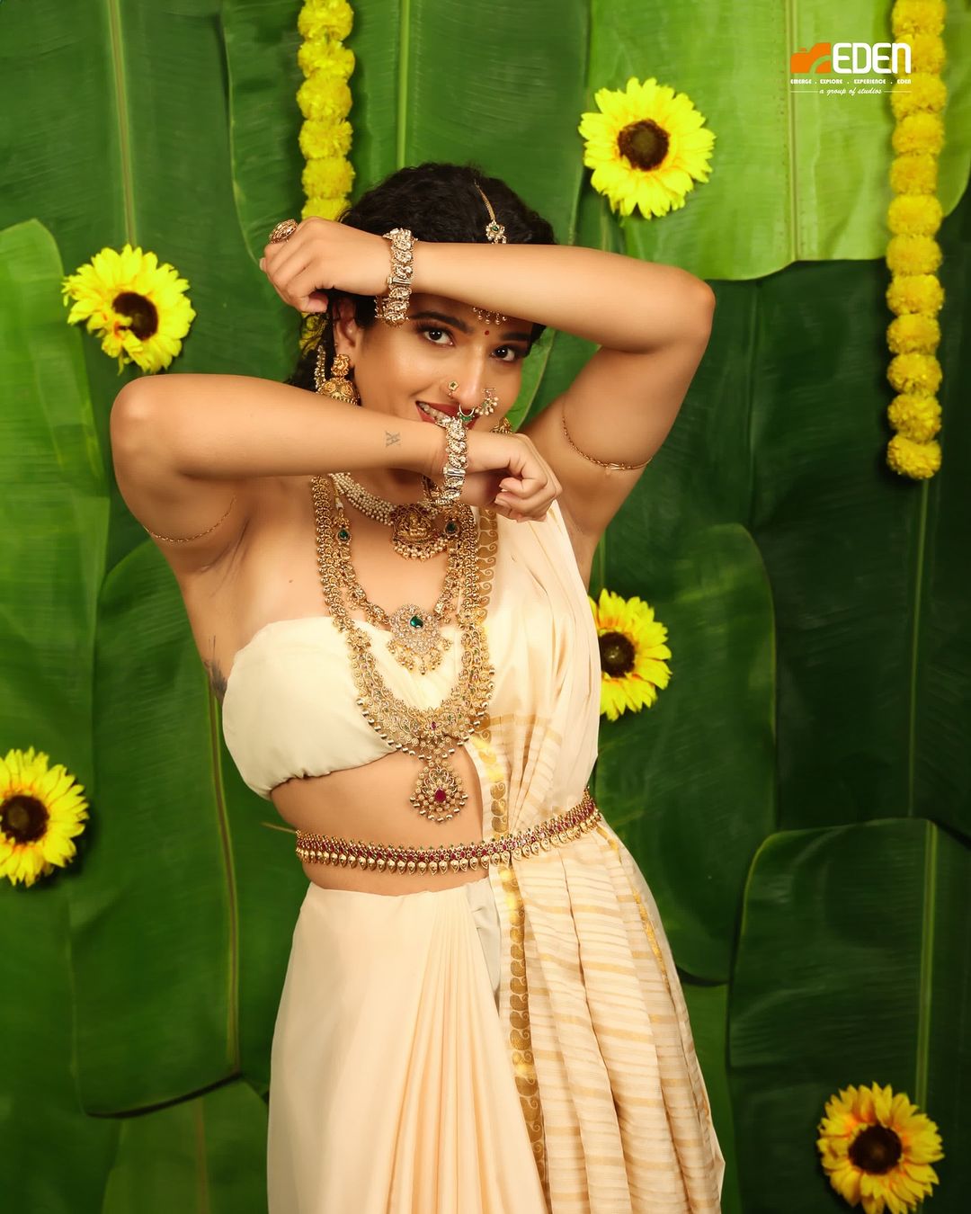 GXgqJG5XYAAxR7q?format=jpg&name=large