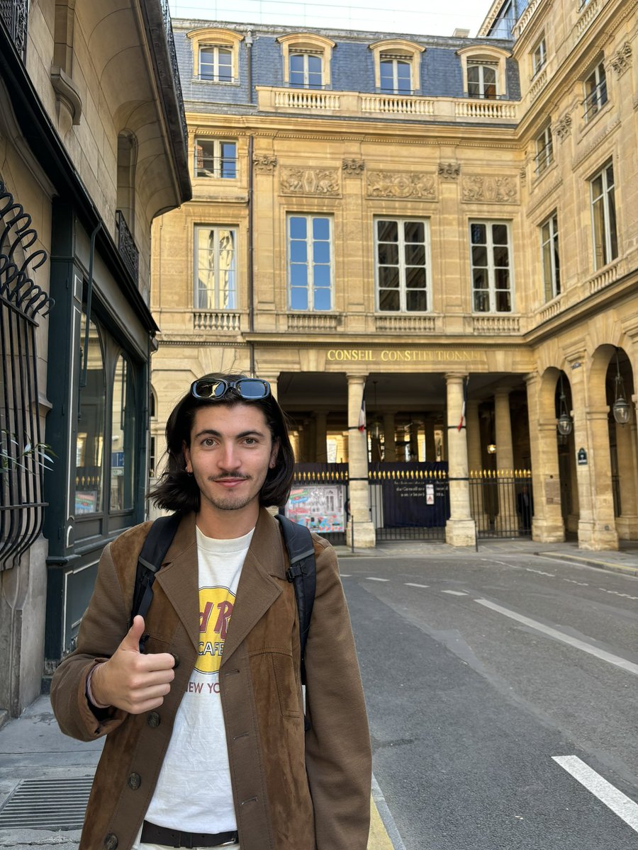 puteveniseplage's tweet image. Mon pèlerinage parisien à moi