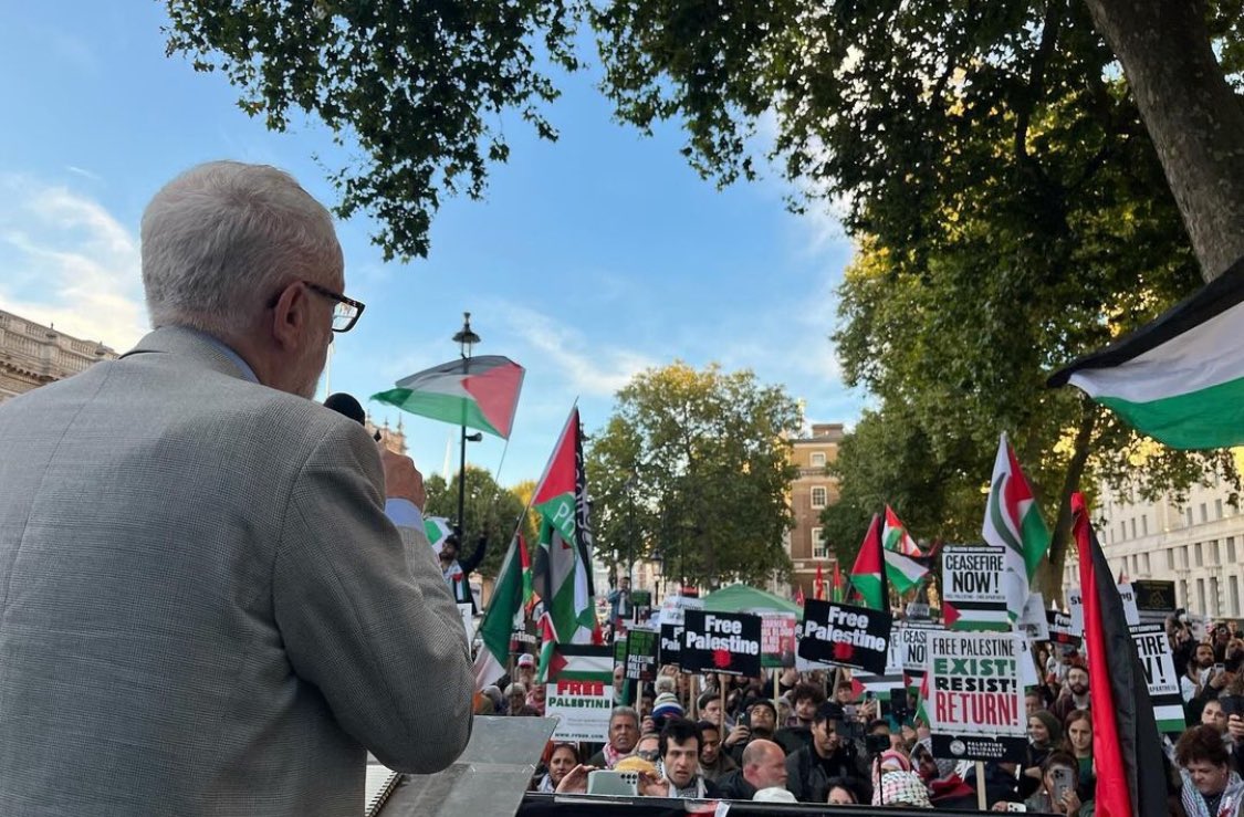 Jeremy Corbyn : “if we ignore whats happening to the Palestinian people then we become complicit"

Retweet if you agree with him