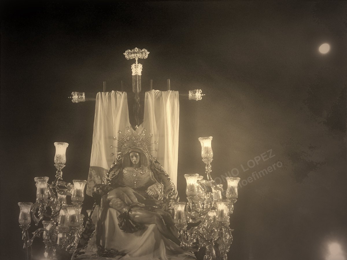 Una noche para recordar...
<a href="/HdadBaratillo/">Hermandad del Baratillo</a> 
#CoronaciónPiedad