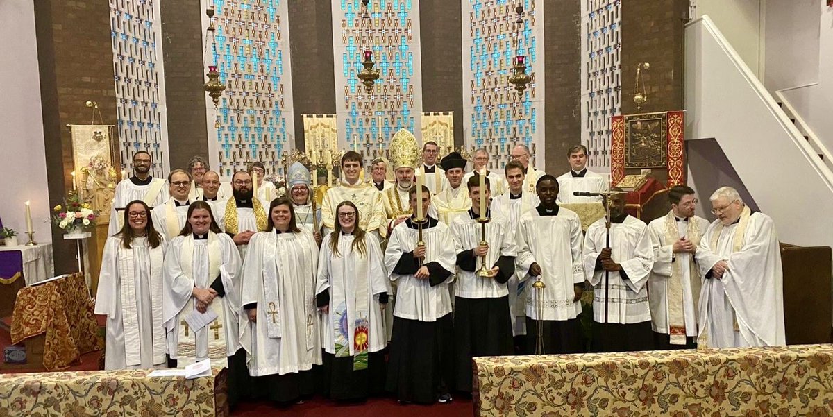 _Uchena's tweet image. A home away from home 

#explore 
#explorepage 
#bishop 
#Church 
#catholic