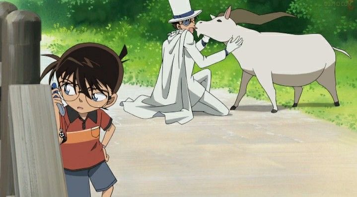 심각한 명탐정과 여유로운 대도둑의 신기한 조합은 언제 안웃김?