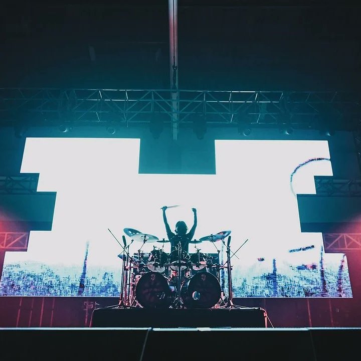 .@herockdistortion “High Octane Metal Engine” Surabaya.

📷: <a href="/makhlukajaib/">makhluk ajaib</a> 

#burgerkill 
#seringai 
#highoctanemetalengine
#putcehsquad