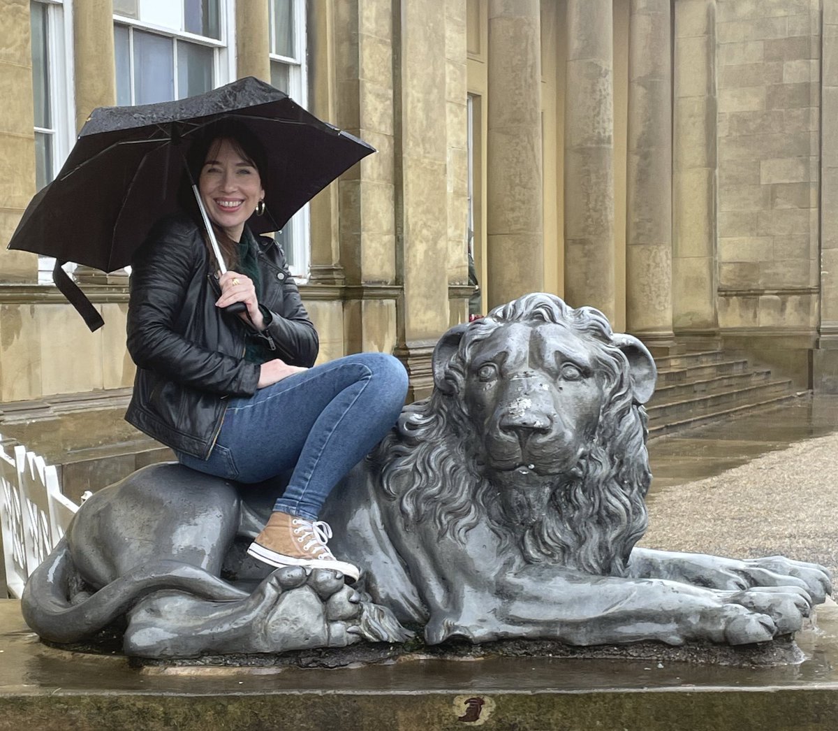 Lou Mach (@louloumach) on Twitter photo The theme for my reading <a href="/BlueBalloonMCR/">Blue Balloon Theatre</a> today was the history of Heaton Park, so I couldn’t miss the opportunity to write about the lions.
Here’s my poem (that will be re-drafted at some point) and the photo that inspired it along with an updated version! The theme for my reading <a href="/BlueBalloonMCR/">Blue Balloon Theatre</a> today was the history of Heaton Park, so I couldn’t miss the opportunity to write about the lions.
Here’s my poem (that will be re-drafted at some point) and the photo that inspired it along with an updated version!