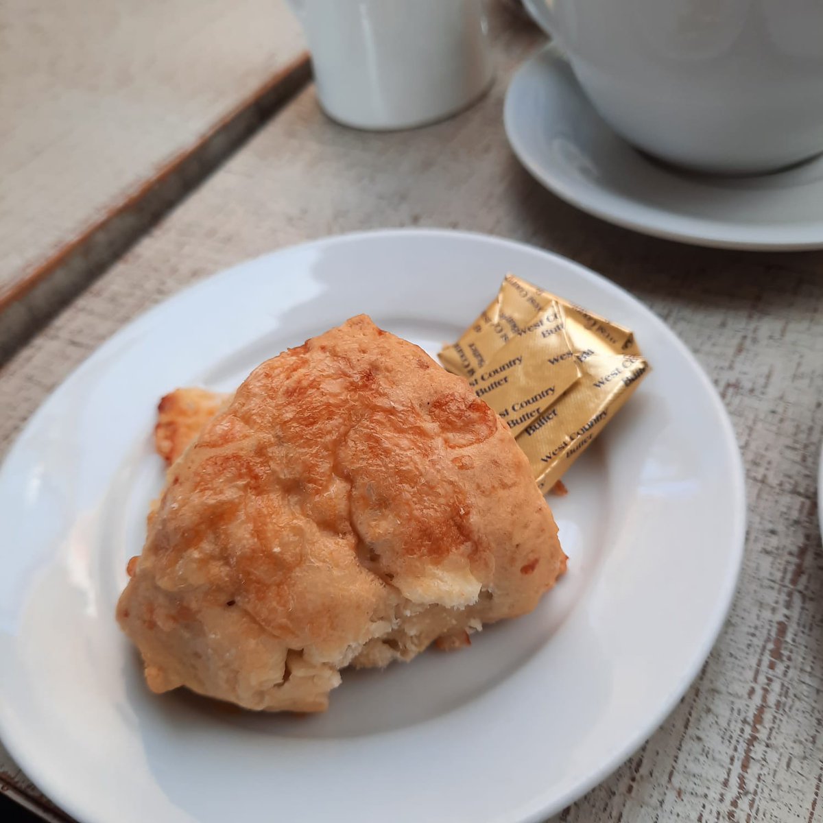VenemaWil's tweet image. #AlphabetChallenge 
#WeekKforKnowledge 
Now I know why this scone is called &quot;dragon&quot;.