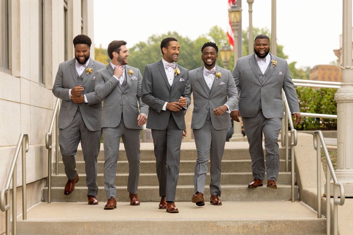 SMH_ATELIER's tweet image. "Why should your groomsmen rent tuxedos from Sean M Horton Atelier? Because nothing says ‘I’m here for the cake’ like looking this good. 🍰🤵 #GroomsmenGoals #TuxedoRental #SeanMHortonAtelier"