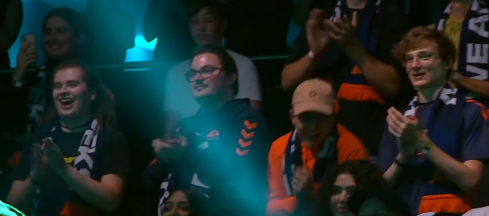 kitbinary's tweet image. nerds detected