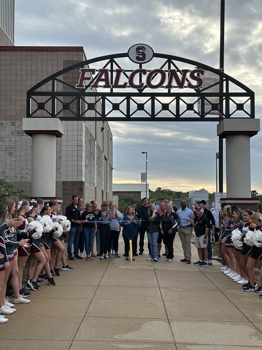 RSHS Falcon Sports (@rshssports) on Twitter photo We want to thank Susan Boden, our former PSO President for spearheading the effort to raise funds for our new stadium archway. Thank You Susan, our RSHS PSO, and all our archway contributors.
<a href="/RSHSPrincipal/">Dr. Emily McCown</a> We want to thank Susan Boden, our former PSO President for spearheading the effort to raise funds for our new stadium archway. Thank You Susan, our RSHS PSO, and all our archway contributors.
<a href="/RSHSPrincipal/">Dr. Emily McCown</a>
