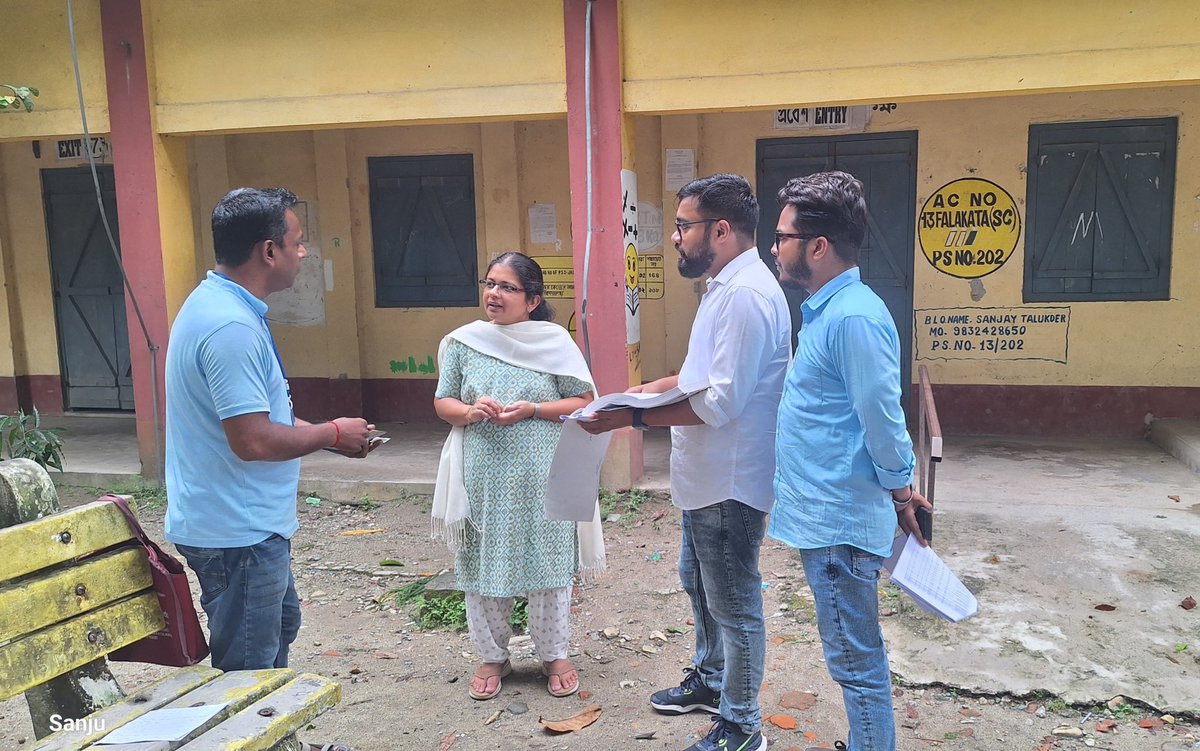 dmapd20's tweet photo. DM &amp; DEO, Alipurduar with BDOs of Falakata &amp; Madarihat visited various Polling Booths of Falakata AC &amp; Madarihat-Birpara AC on Special Campaign Day for Pre SSR and interacted with BLOs on Pre Revision activities. 
@CEOWestBengal @ECISVEEP https://t.co/Zrl3d4lIK4