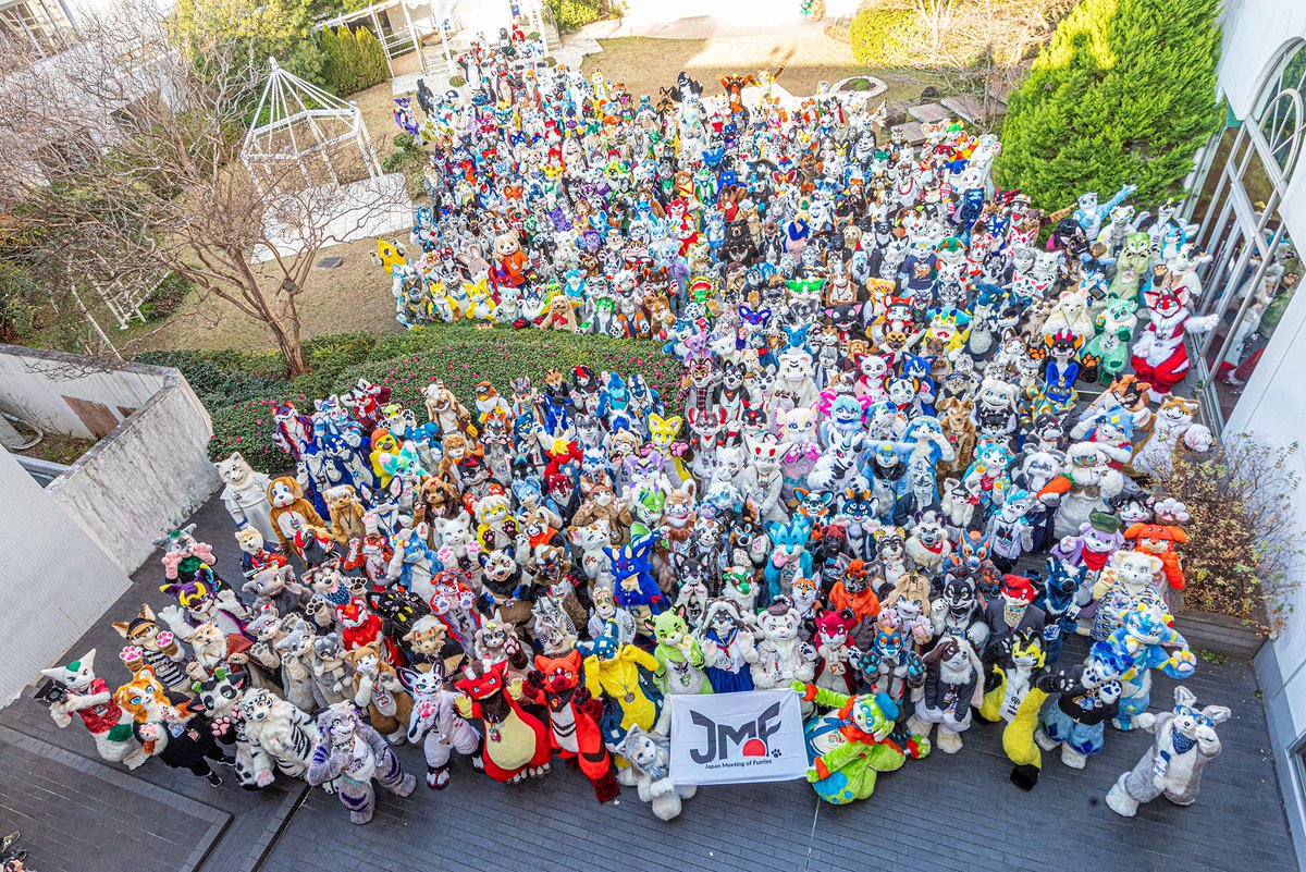 With all the discourse this post is causing i haven't really seen anyone point out that the vast majority Japanese fursuits don't in fact look like that. 🤷
