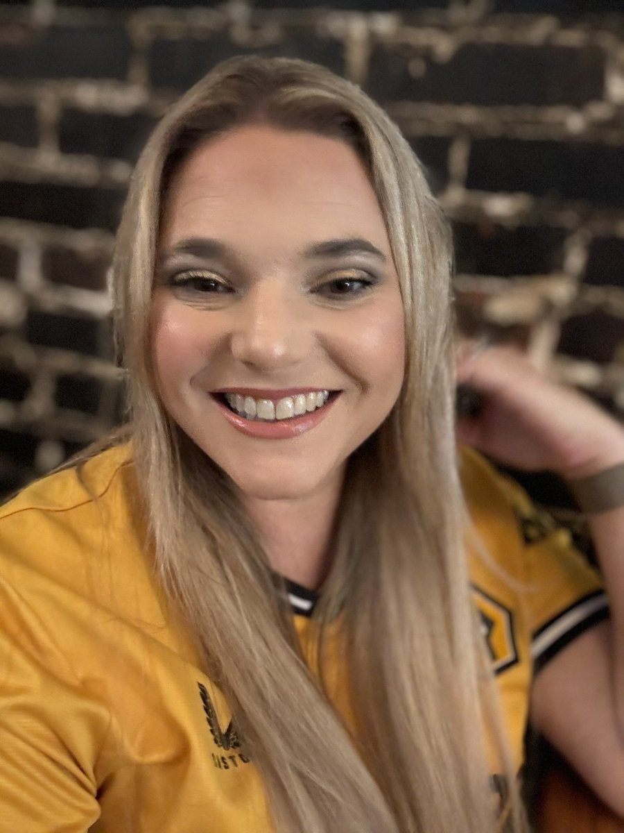 Watching wolves! #myplmornings #wolves #coyw