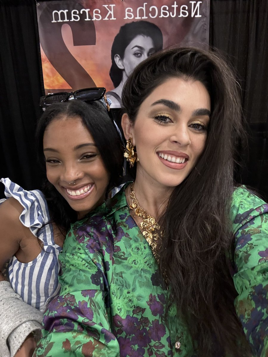 She’s so gorgeous bro 😭😭😭 I dieeee her jewellery, outfit, nails are to die for! <a href="/Natachakaram_/">Natacha Karam</a> #ECC2