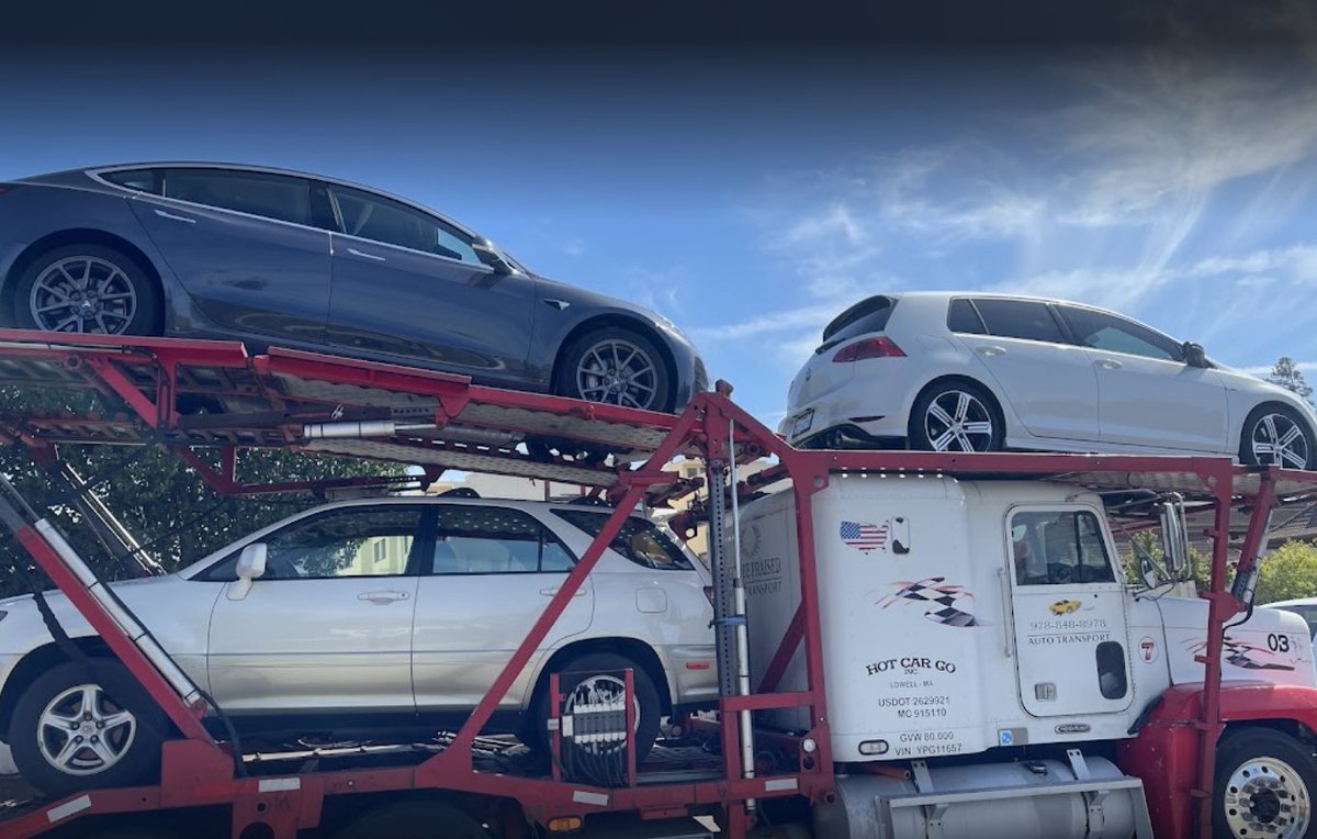 AmeriAuto0's tweet photo. Experience top-notch car transport with us! 🚚🔒 Reliable, secure, and flexible services at competitive rates. Trust our expert team to deliver your vehicle safely and on time! 🌟 Call us at 307-776-0045. #CarTransport #VehicleShipping #AutoTransport #ReliableService https://t.co/HgwTh1TsPX