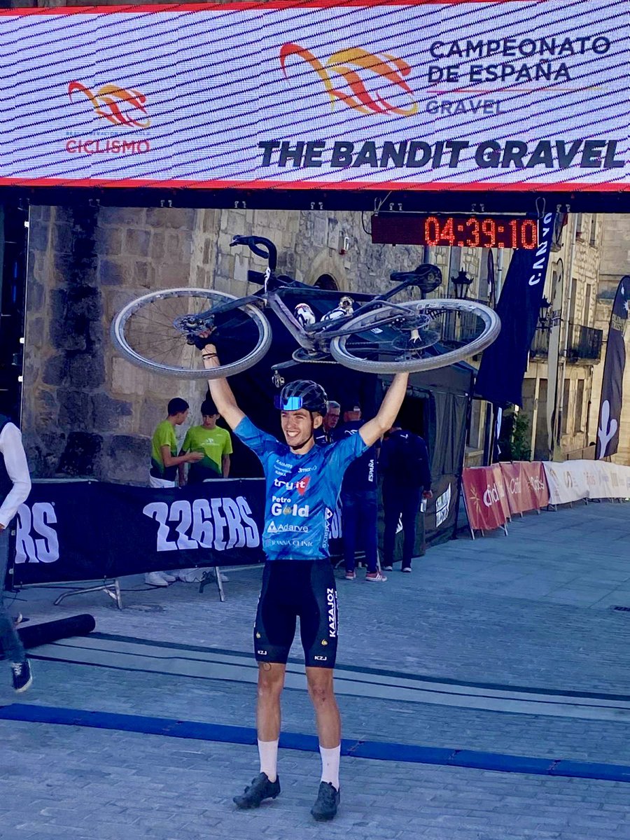 kazajoz's tweet image. RAUL. RODRÍGUEZ. HISTORIA. #KZJ🇰🇿

TOP 5 ABSOLUTO Y CAMPEÓN DE ESPAÑA SUB23 GRAVEL 🏆🇪🇸