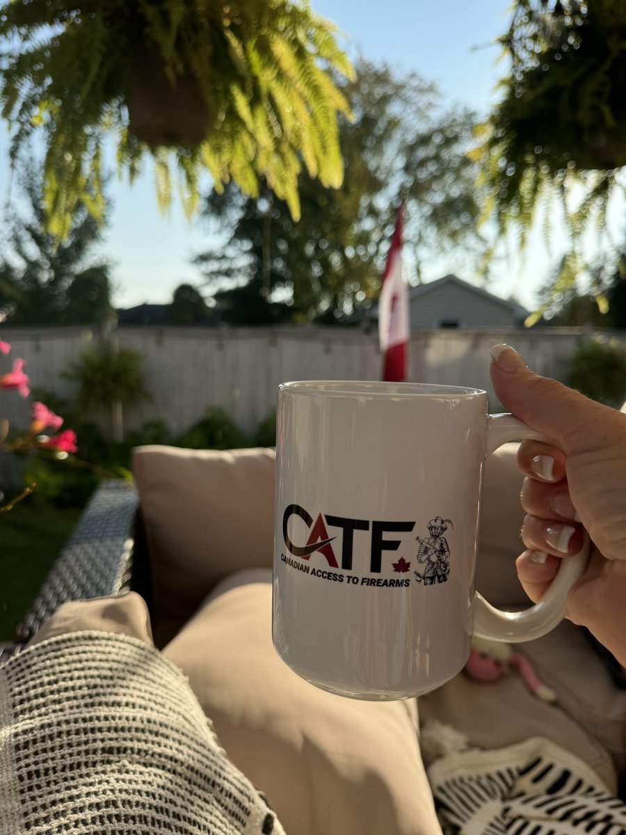TWilsonOttawa's tweet image. This beautiful, sunny Sunday morning brought to you by CATF, your #1 source for everything gun related!! 🇨🇦🗞️ #readallaboutit #CATF #timewellspent
