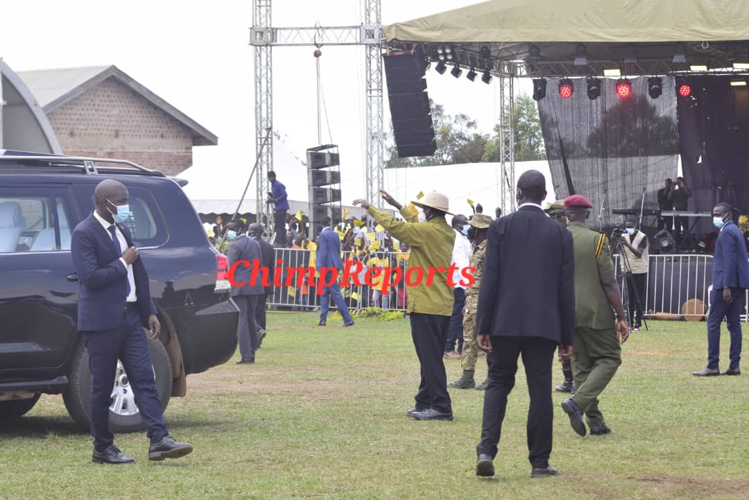 JBNyamate's tweet photo. President Museveni &amp; First Lady arrive in Kijjaguzo, Semuto Town Council, Nakaseke, to mark President Museveni's 80th birthday with a thanksgiving service and ceremony, attended by dignitaries and well-wishers. Theme: 80 Years of a revolutionary  life under God. #ChimpReportsNews https://t.co/7SzTVnvbh5