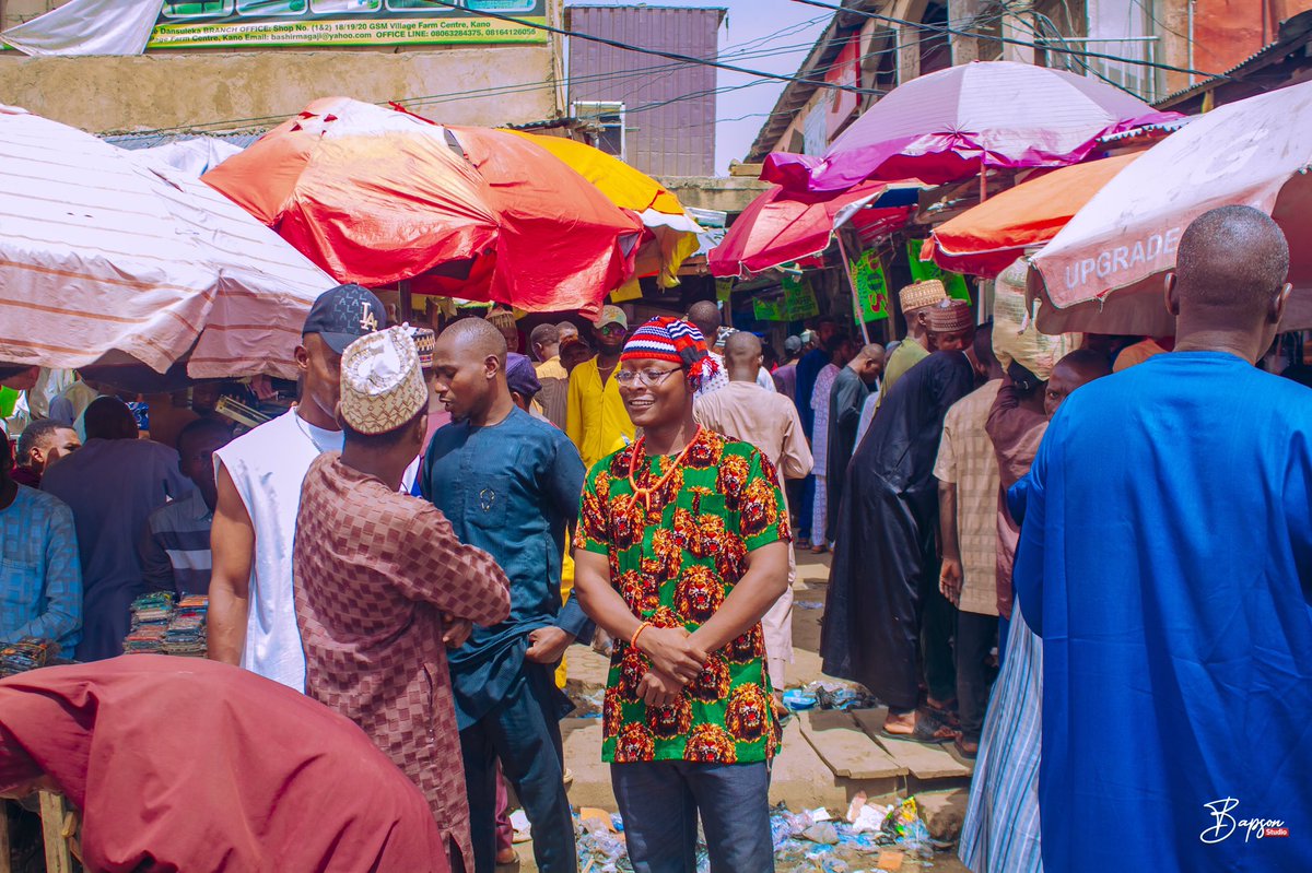 MuslimShotIT's tweet photo. PETER OBI IN KANO 🔥🔥🔥♥️
On this faithful day I was dressed like an Igbo man ‘ the plan was to take a picture in one of the market street in Kano.
Due what I have been earning about the Hausa and Igbo fight I was kinda scaredy https://t.co/plKpuriwWg