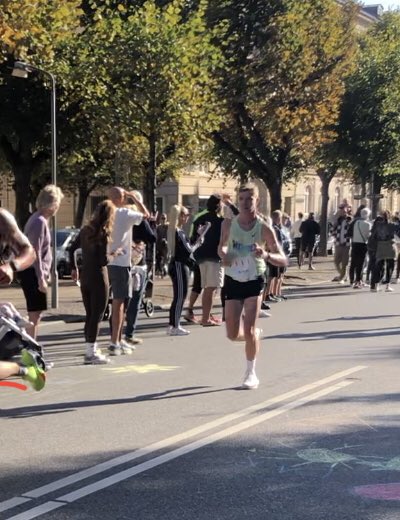 AltidFilmperle's tweet image. Ham gennemførte vist ikke, sagde #Anotn - der løb i 1 time og 16 minutter med #Nbro.