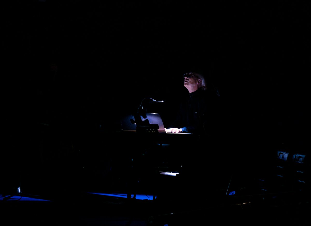 Gran finale per questa 28^ edizione di #elbamusicfest con Gunter Büchwald e l'Ensemble improCinema che hanno musicato dal vivo il film muto del 1921 "I Tre Moschettieri", con Douglas Fairbanks 🎥 

🎵Arrivederci al prossimo anno!🎵