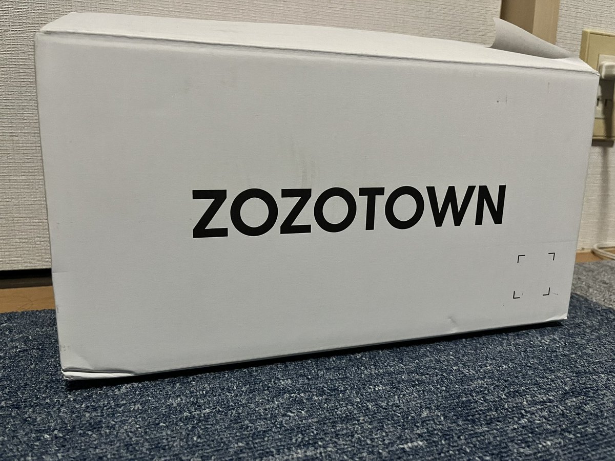 RqY8i0's tweet photo. #ZOZOWEEK箱CP https://t.co/c2FPkcyRrV