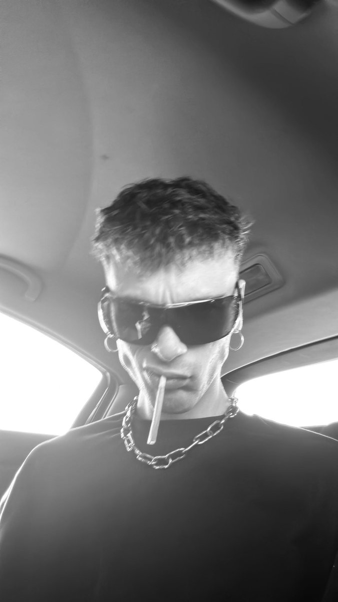 Samuele tweet media