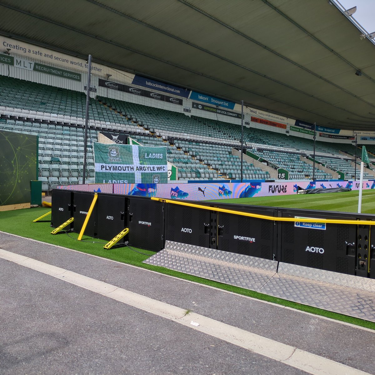 Small Ground Boy (@groundsmall) on Twitter photo Not long until KO <a href="/ArgyleWFC/">Plymouth Argyle Women FC</a> Vs <a href="/LondonBees/">London Bees 🐝</a> Not long until KO <a href="/ArgyleWFC/">Plymouth Argyle Women FC</a> Vs <a href="/LondonBees/">London Bees 🐝</a>