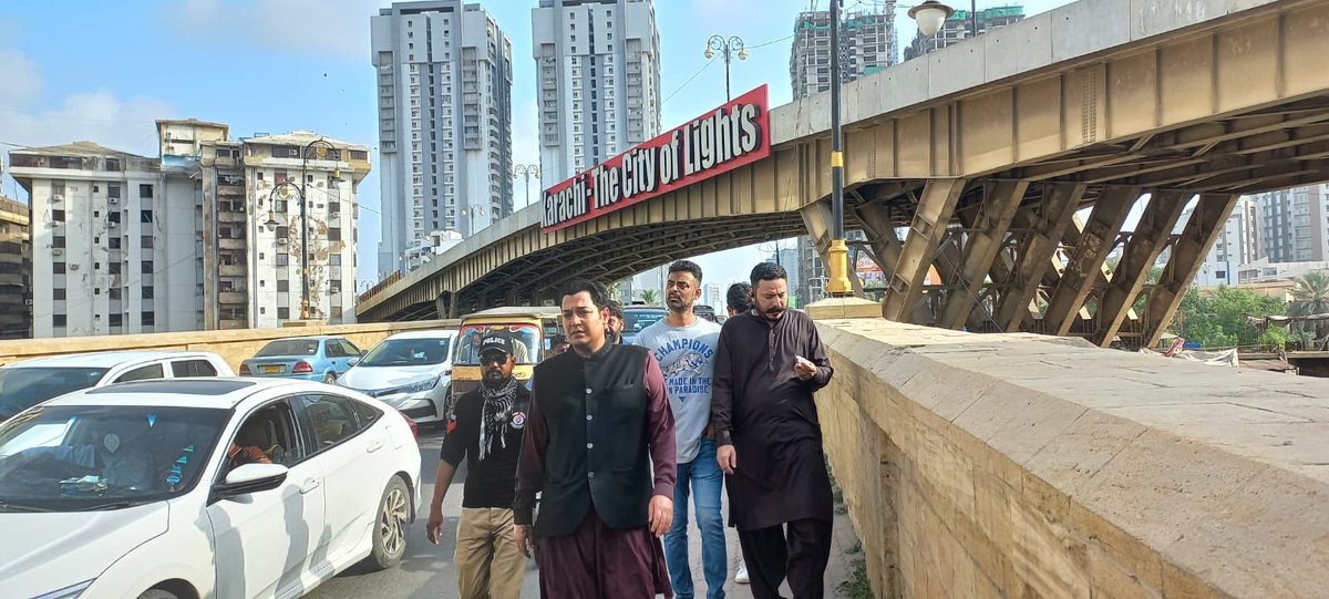 HazimBangwar's tweet photo. Mapping and planning completed. Now all set to deliver.

#hazimbangwar #assistantcomissioner #karachi #development #progress #change #sindh #achazimbangwar #fieldwork #fielddiaries https://t.co/KnAnlKpNcQ