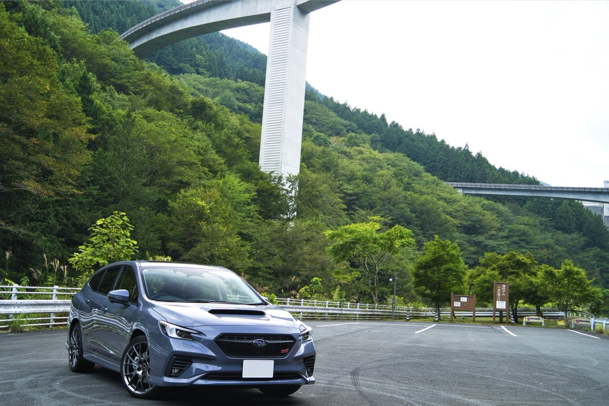 syobo_kun's tweet photo. 納車翌日にインチアップ🛞　S207やS4 tSなどの限定車と同等のBBS製RG523です　純正ホイールと比べると動きが軽快になりました https://t.co/1Qwat1Zgwz