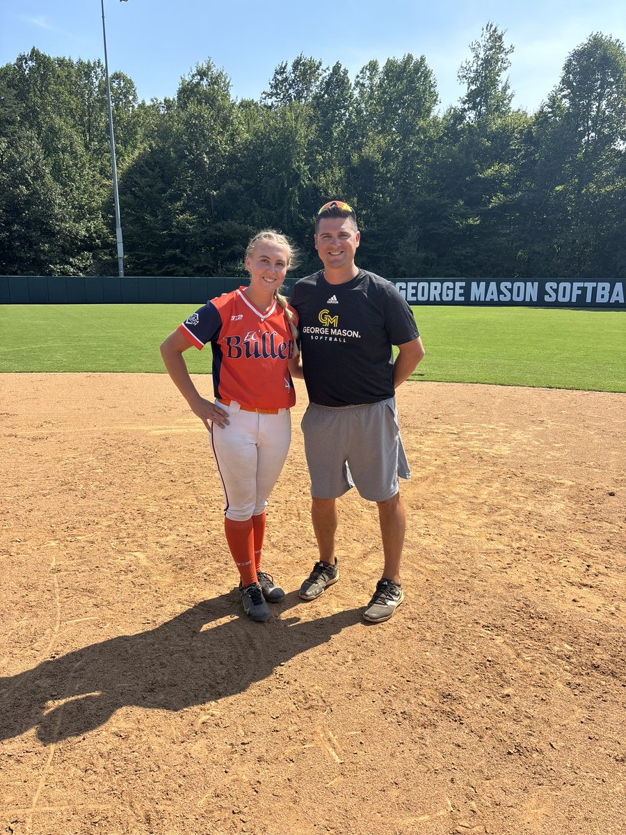 I loved spending my afternoon with <a href="/MasonSoftball/">George Mason Softball</a>. Thank you so much <a href="/jmrw20/">Justin Walker</a> <a href="/cam_hutcherson/">campbell hutcherson</a> and <a href="/shafermedia/">kevin shafer</a> for another great hitting camp. I appreciate all the feedback I was given and I look forward to coming back!