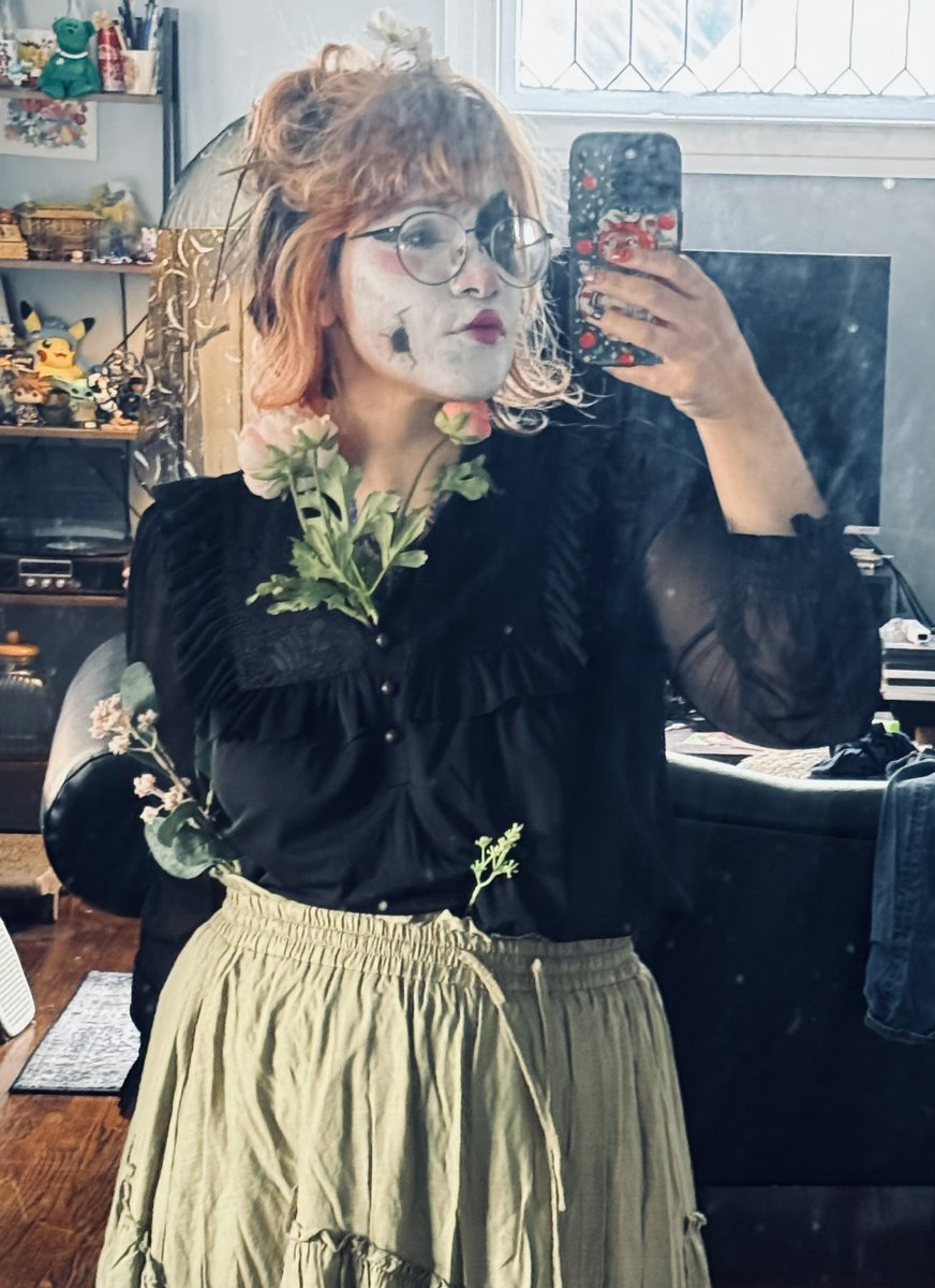 MochiLionMeeks's tweet photo. Make up test for CT Horror fest next weekend! Heavily inspired by Rattus Rattus on YouTube! (Check out their clown look book it’s so good 😭😭) https://t.co/suqjQXo89O