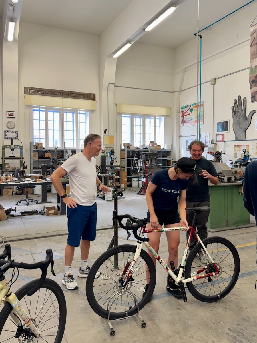 Today marks the beginning of an amazing journey with Winefolly -  in collaboration with Madeline Puckette and Aldo Sohm! 🎉🚴‍♂️
We kicked off this exciting collaboration at Officina Dario Pegoretti Srl, where Madeline and Aldo received their custom bikes that will accompany them in
