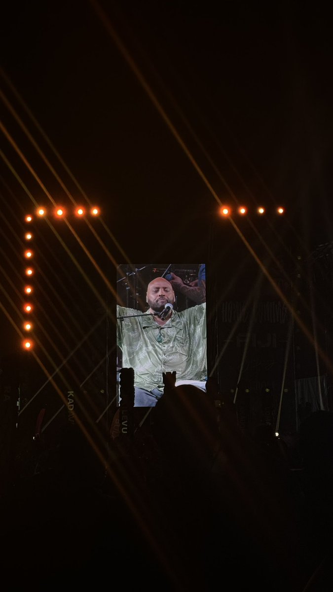 evatabuanivalu's tweet image. 👑