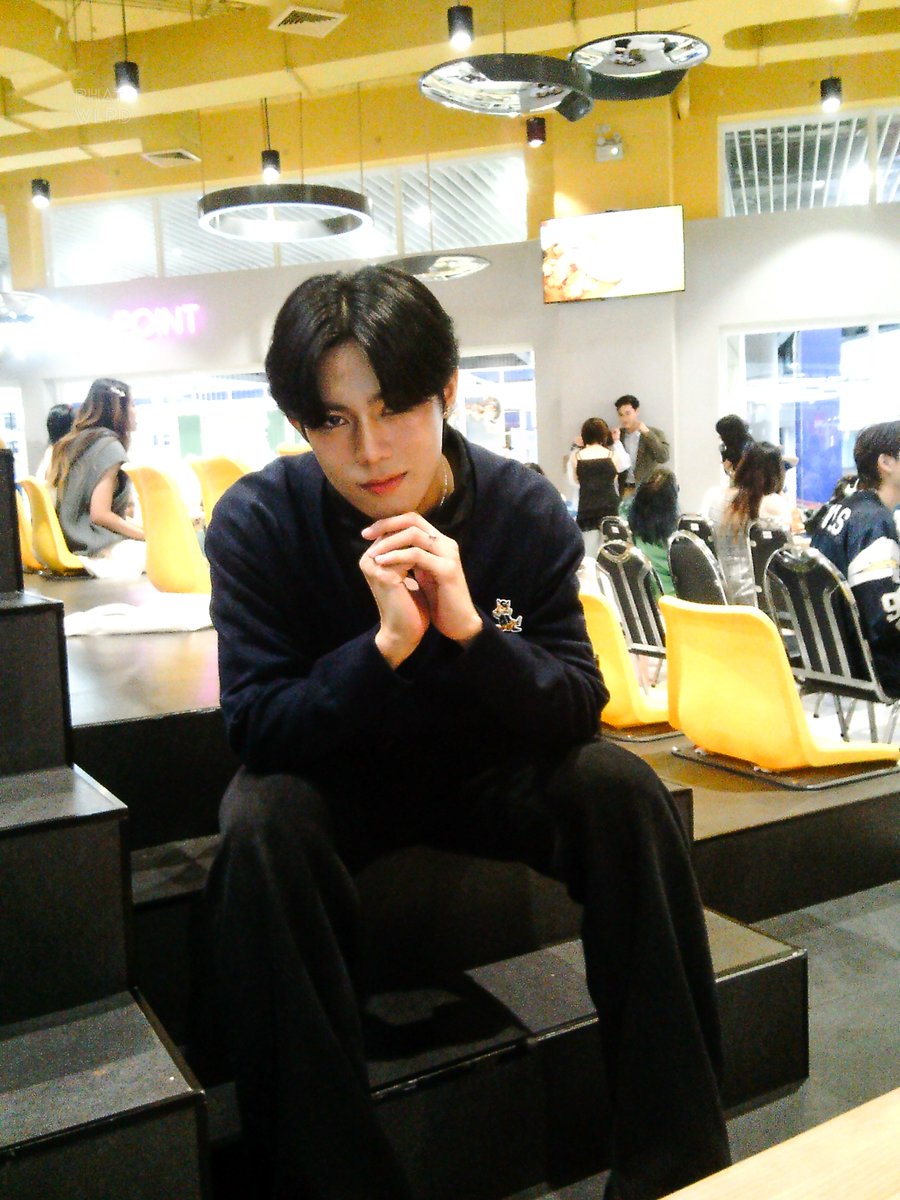 palmwlpd's tweet image. Ohm photo from Sarit's camera 📸 

#OhmPRIMETIME #PRIMETIMEth 
#PRIMETIME_TimeToLove_Fansign