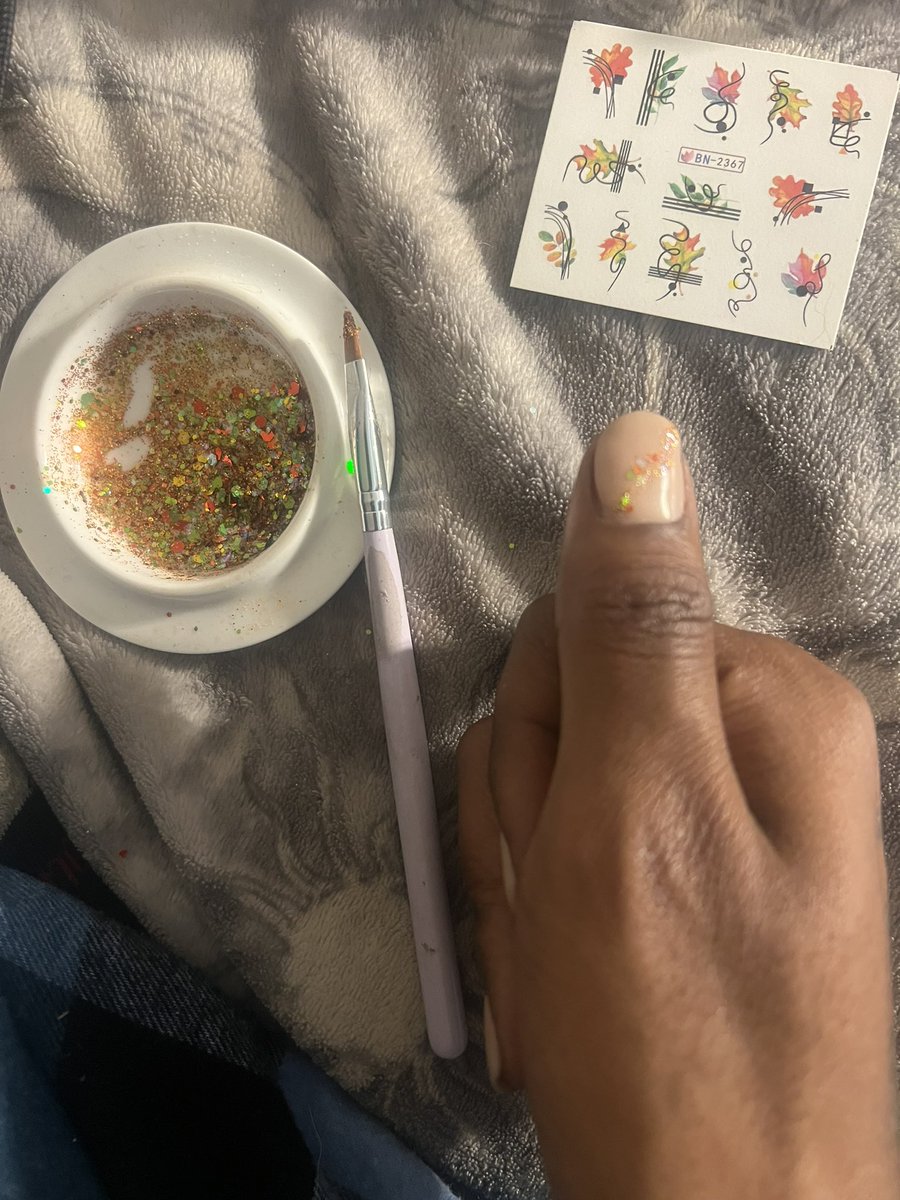 stefanartistry's tweet photo. Sneak peek into today’s design. First fall design 💅🏾
#contentcreator #nailcontent https://t.co/W4KyfbhFDi
