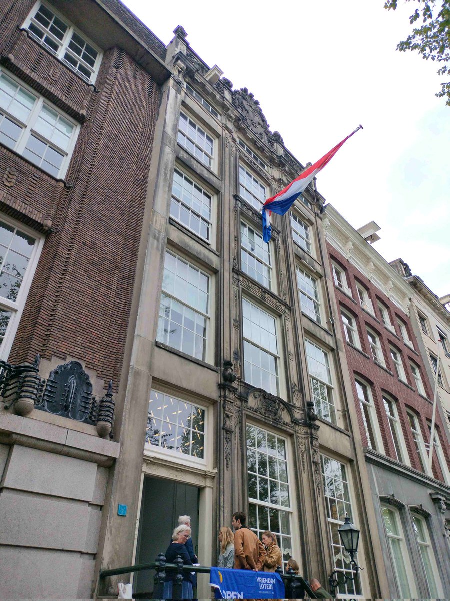 dzjr74's tweet photo. Huis Brienen Amsterdam
#omda #omd24 @omd_amsterdam https://t.co/qugTtJZlGP