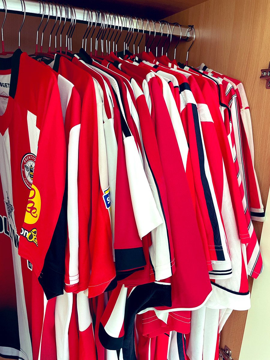 Brentford Shirts tweet media