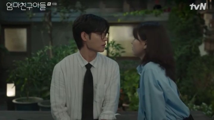 kdrama_menfess's tweet photo. •KDM• 🔥 LOVE NEXT DOOR 🔥

WOY JANGAN TIDUR DULU WOY, EPS 10 OUR 2ND COUPLE KISSING 😭😭😭😭😭😭😭😭😭😭😭😭😭😭😭😭😭😭😭😭😭😭😭😭😭😭😭😭😭 MANA YANG DELUAN KISS SIH MOEUM LAGI 😭😭😭😭😭😭 BENERAN KISAH CINTA MEREKA MULUS KAYAK JALAN TOL https://t.co/TooGRA2NOn