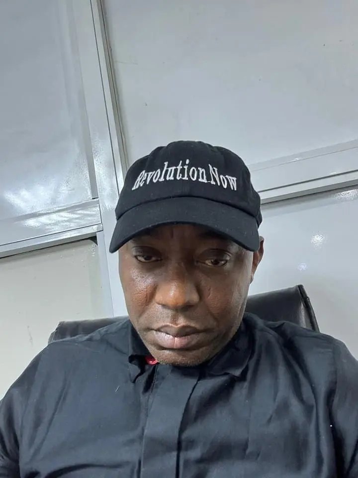 Ayekooto tweet media