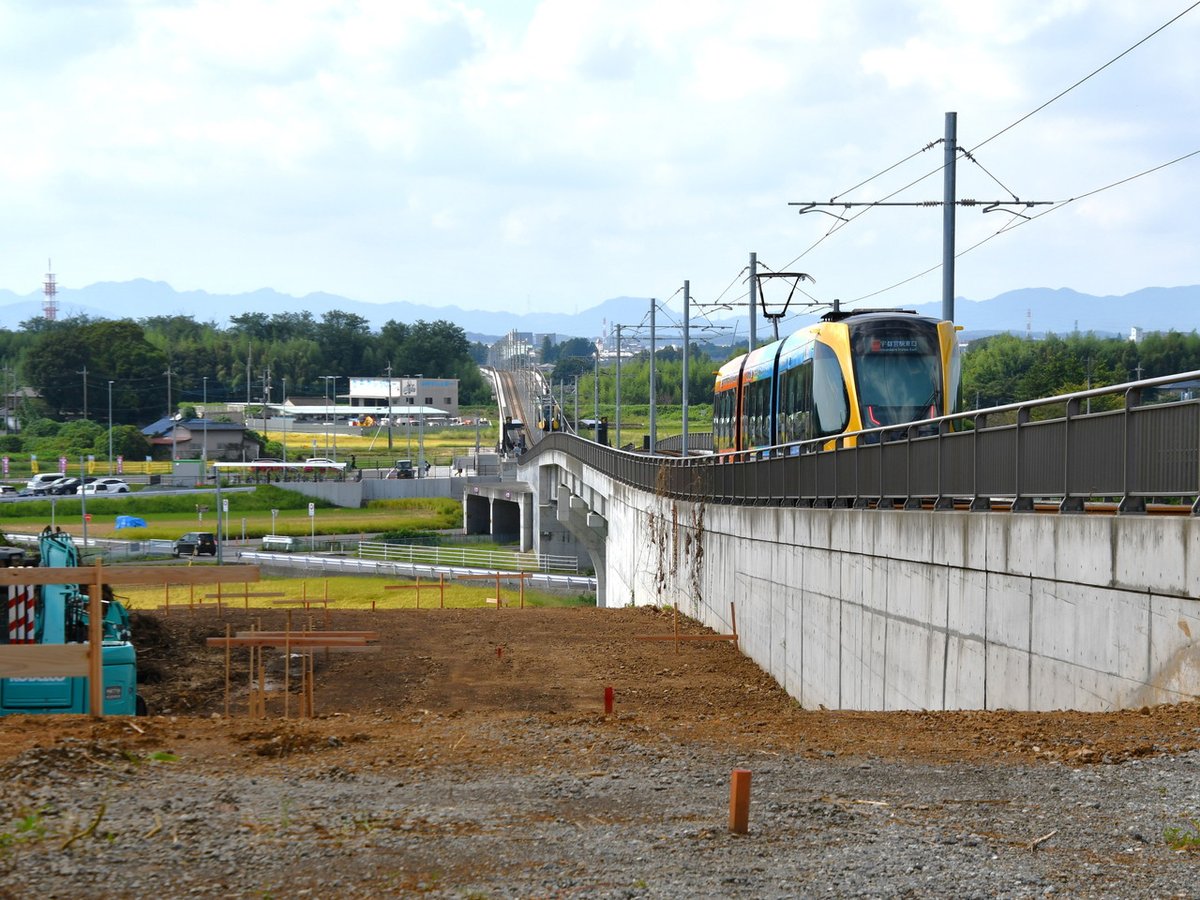 芳賀 #宇都宮 #LRT（#ライトライン）の「飛山城跡」電停の東側にある