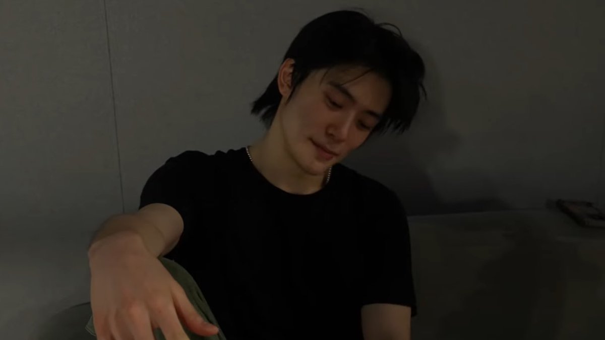 hourly jaehyun tweet media