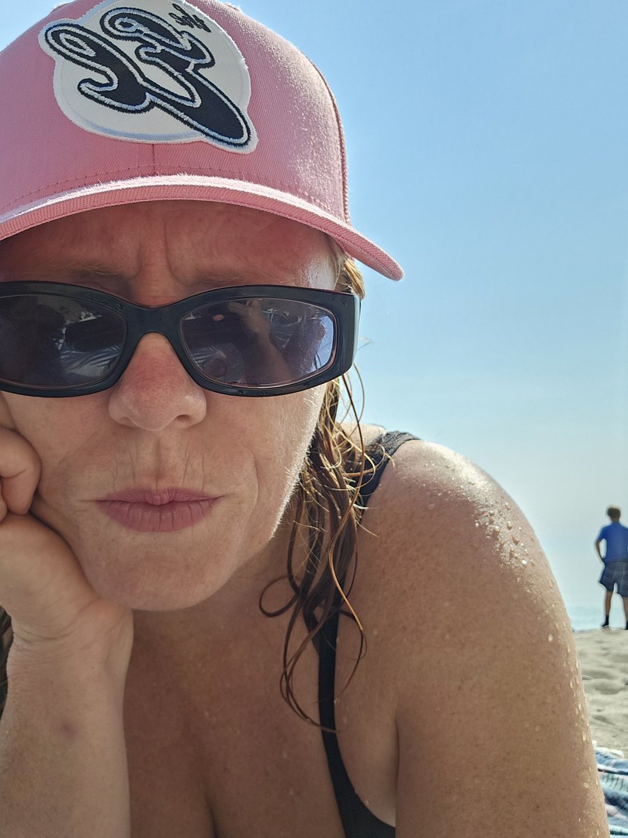 Beach days in September. Yes please 🙏🏼❤️ #lakelife #LakeHuron