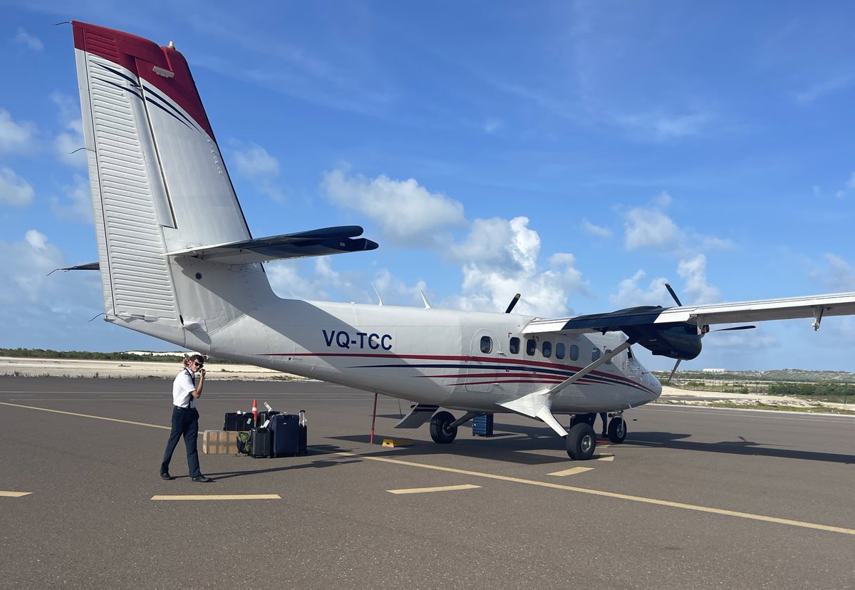 mikeynyc's tweet image. Hopping out to a puddle jumper in the Caribbean is a new adventure.