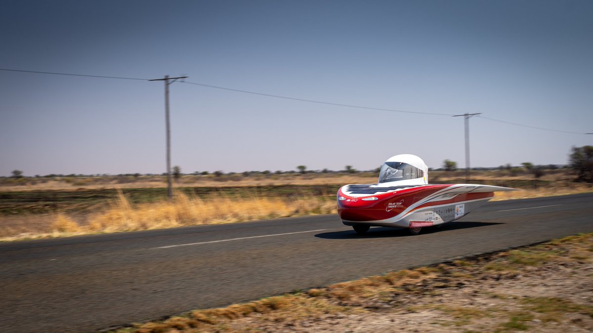 We just left our last stop of the day! We are currently driving in second place, right behind <a href="/solarteam_be/">Innoptus Solar Team</a>.

We drove seven loops and are currently on our way to our campsite in Kuruman. 🏁

#SasolSolarChallenge #solar #SolarTeamTwente