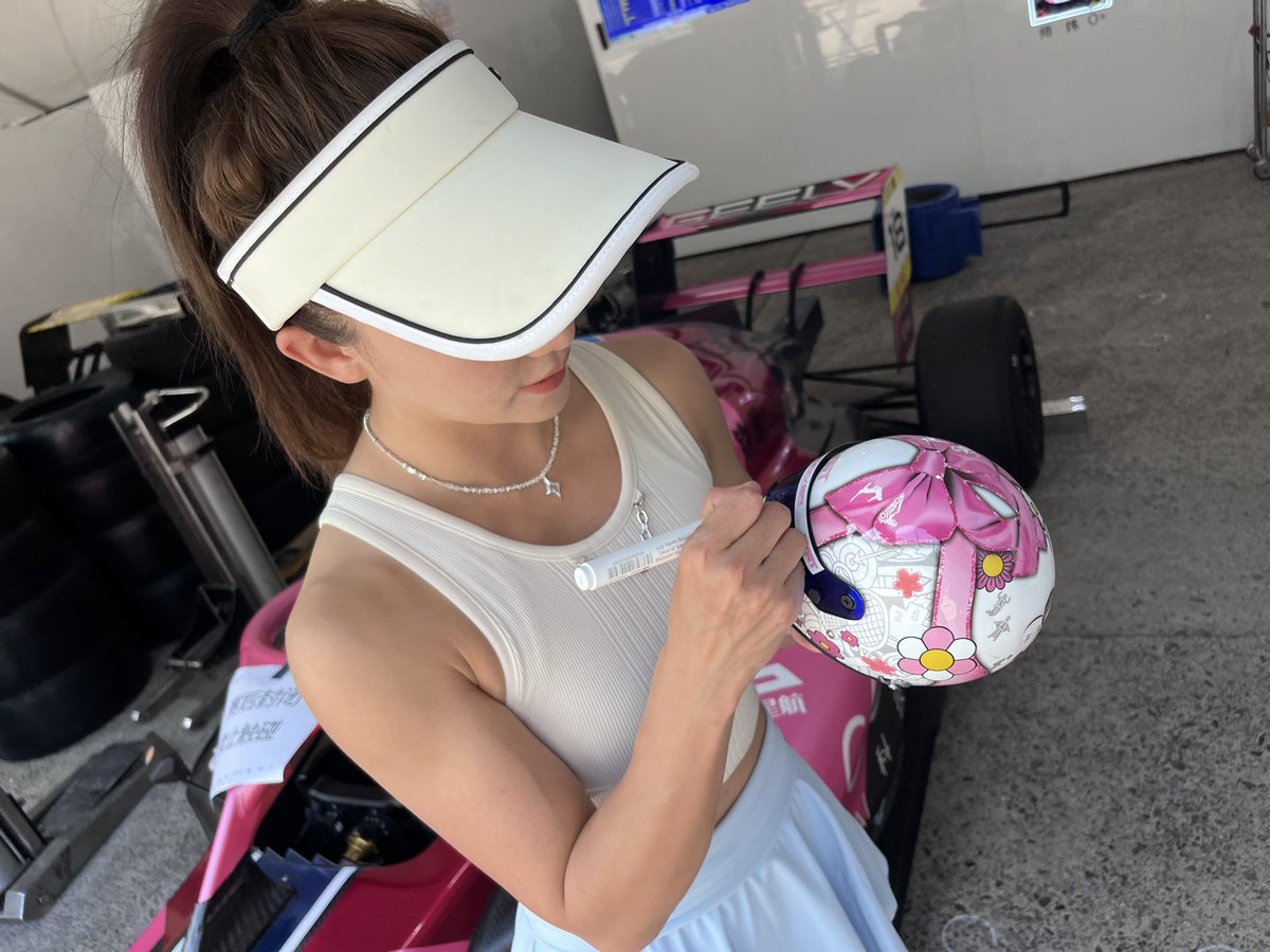 Chloeewong917's tweet image. A new collection for the F4 driver from China,铁豆
#minihelmet
#PRODRIVER
#WRT
