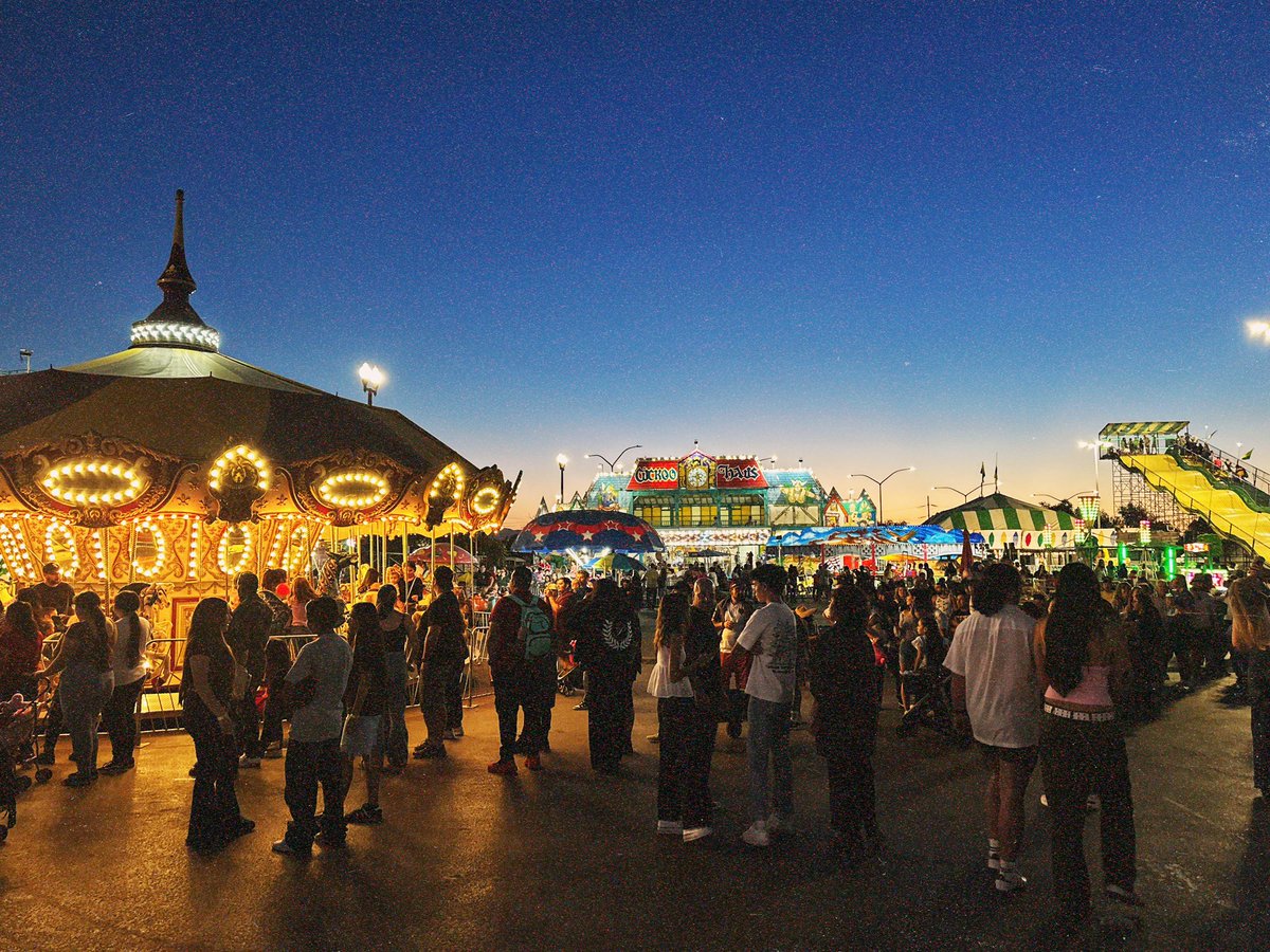 nawa201's tweet image. It’s the FINAL WEEKEND of the Utah State Fair, and you won’t want to miss out on the fun! 🎢🎪✨

 #UtahStateFair