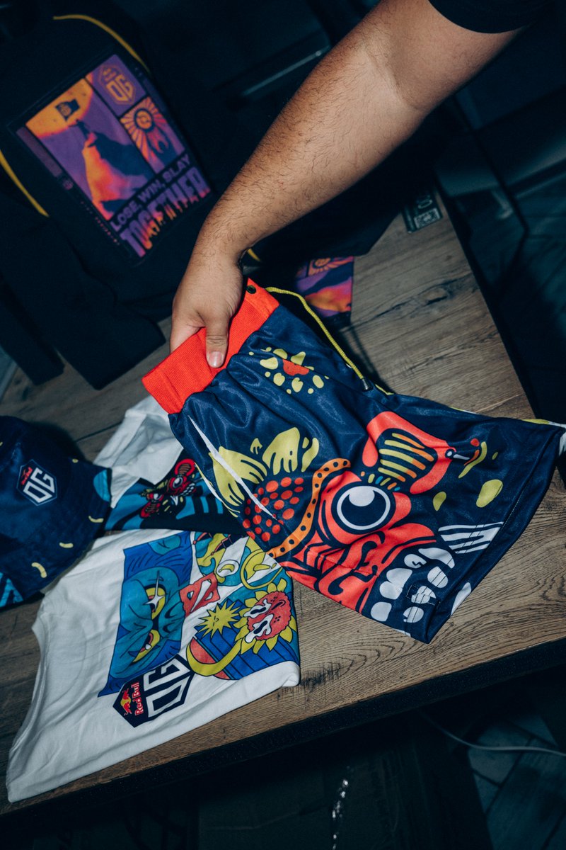 OGesports's tweet photo. 🚨 30% OFF FIRE SALE 🚨

Until we run out of stock

Discounts on EVERYTHING at the OG Hub at the moment (except the wheel spin) https://t.co/9VcXWf2H48
