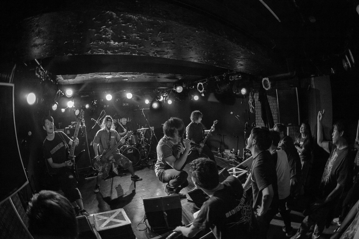 murder_head's tweet photo. 本日はライブに向けて練習でした‼️
来月のライブはマーダーとしては初出演のROCKATERIA🤘そして今回のマーダーも以前のHOOKで最後に出演したときのメンツで💡そう、ススムさんがサポートで出てくれます。最近のマーダーとはまた一味違うPURE FxxKING METALをお送りするので皆さん遊びに来てください🤘 https://t.co/XAJP6p2GFX