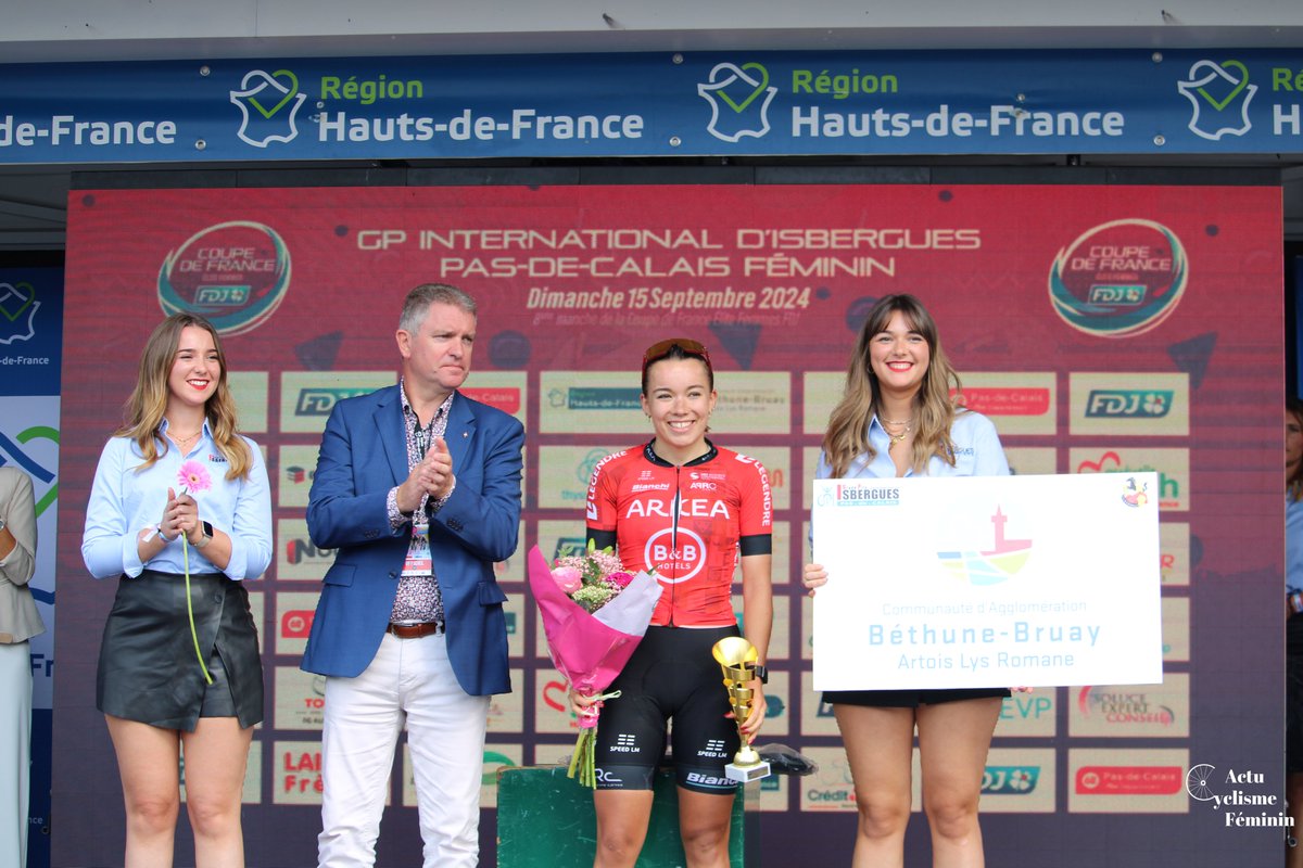 ActuCyclismeFem's tweet photo. Classements annexes : 
Sprints : @ali_avoine - @Auber93Cyclisme 
GPM : Karolina Kumiega - UAE Team ADQ
Meilleure Jeune : Marthe Goossens - Ag Insurance Soudal Cycling Team
Fair Play : @marie_morganeLD - @arkeabbhotels https://t.co/0xqBdSnTiM